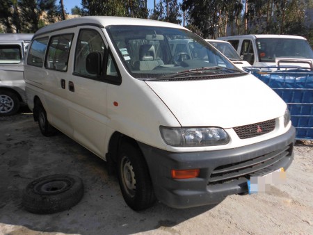 Mitsubishi L400